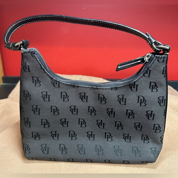 Dooney & Burke Small Gray & Black Signature Logo Handbag 8.5”x3”x5” - Picture 2 of 15